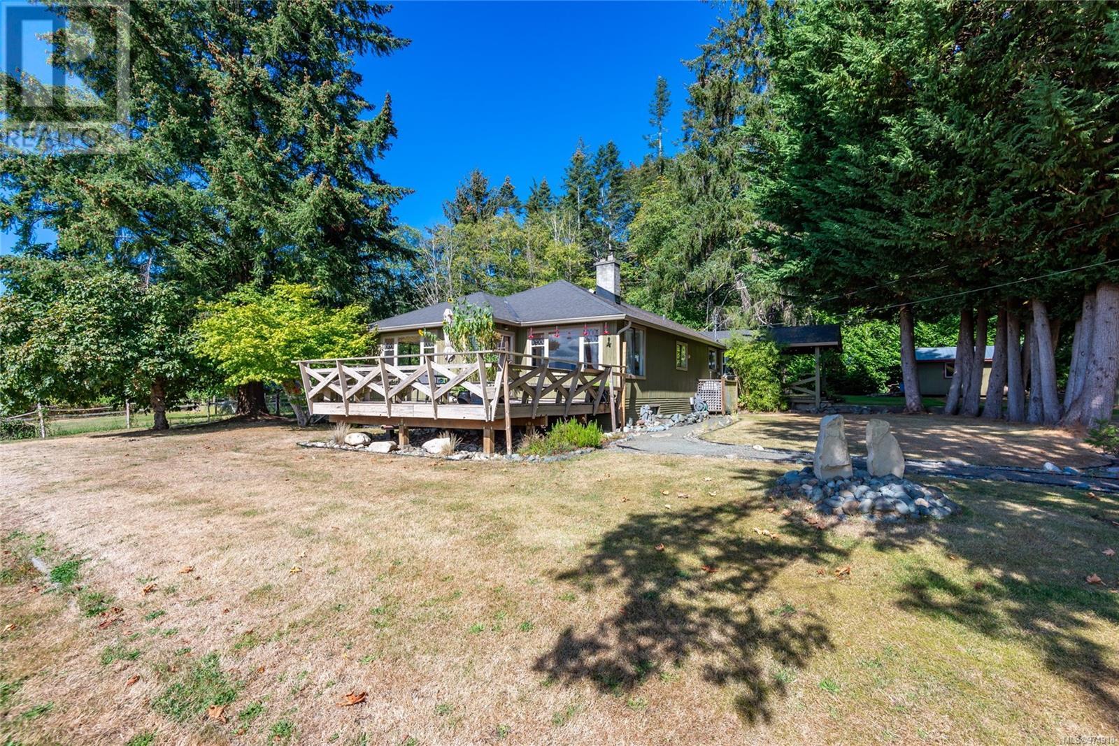 5248 Island Hwy N, courtenay, British Columbia