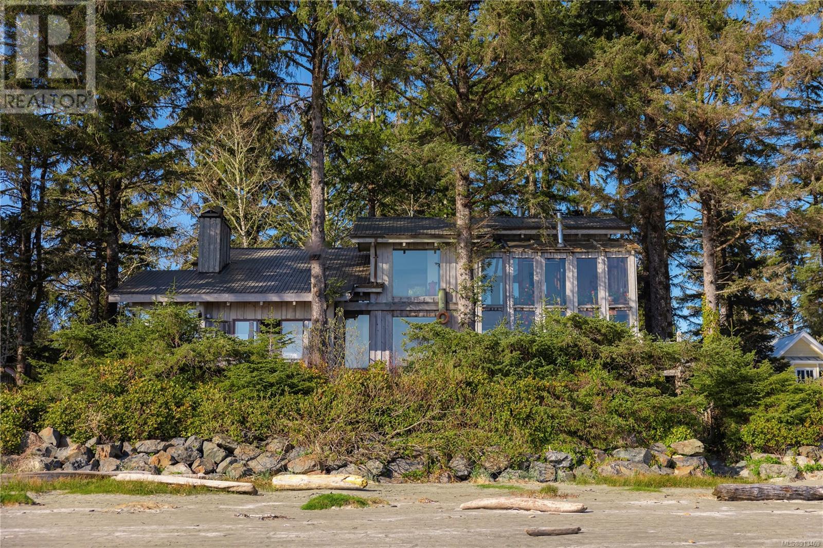 1349 Chesterman Beach Rd, Tofino, British Columbia  V0R 2Z0 - Photo 3 - 913469