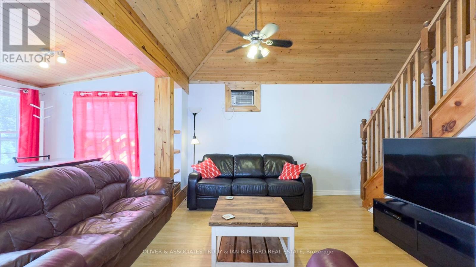 21 Huron Street, Lambton Shores (Grand Bend), Ontario  N0M 1T0 - Photo 6 - X9300267