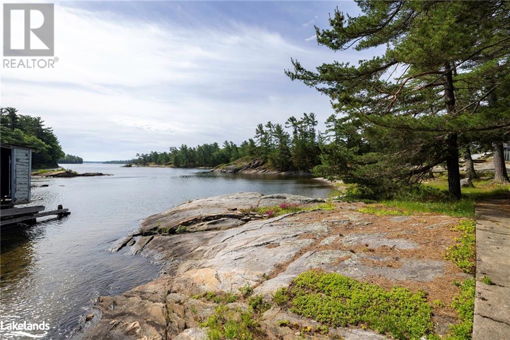 22 A30 Island, Pointe Au Baril, Ontario  P0G 1K0 - Photo 15 - 40610323