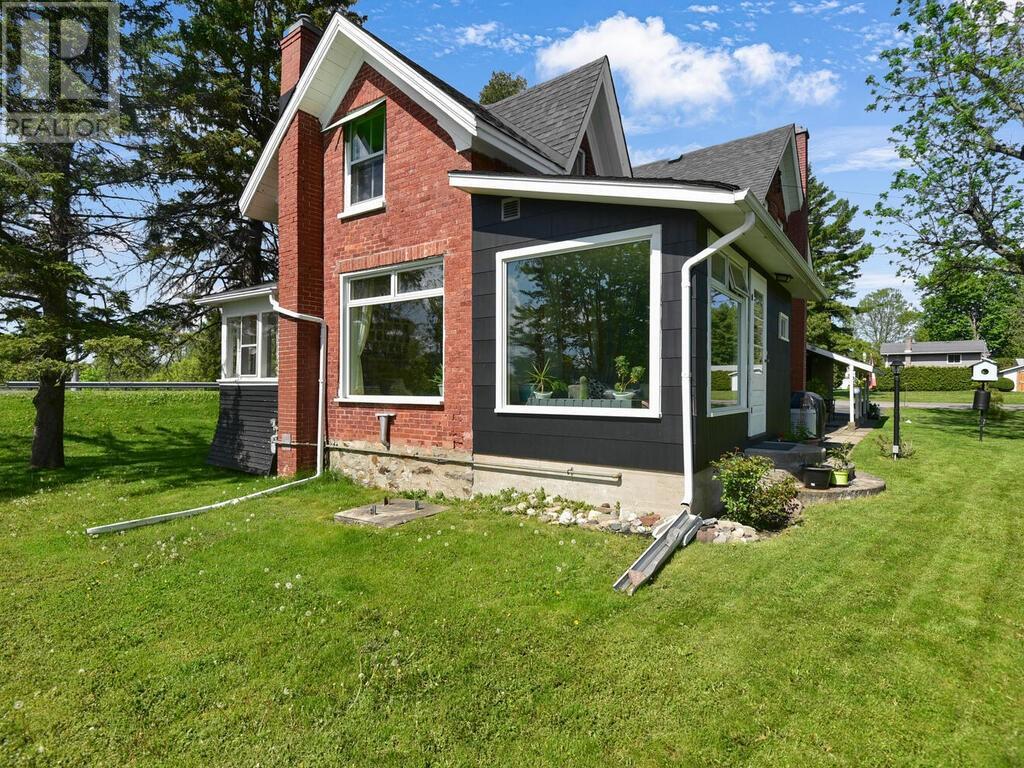 5680 CHERRY STREET Morrisburg