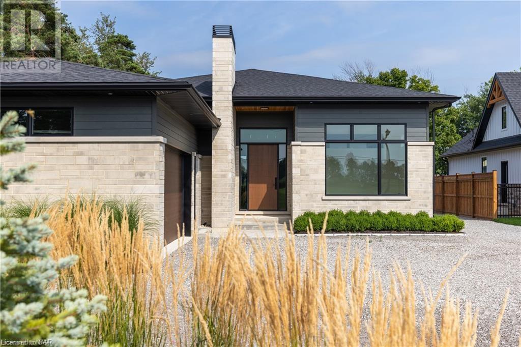 1613g Lookout Street, Fonthill, Ontario  L0S 1M0 - Photo 2 - 40641043