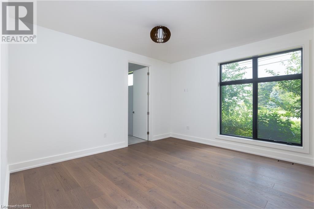 1613g Lookout Street, Fonthill, Ontario  L0S 1M0 - Photo 22 - 40641043