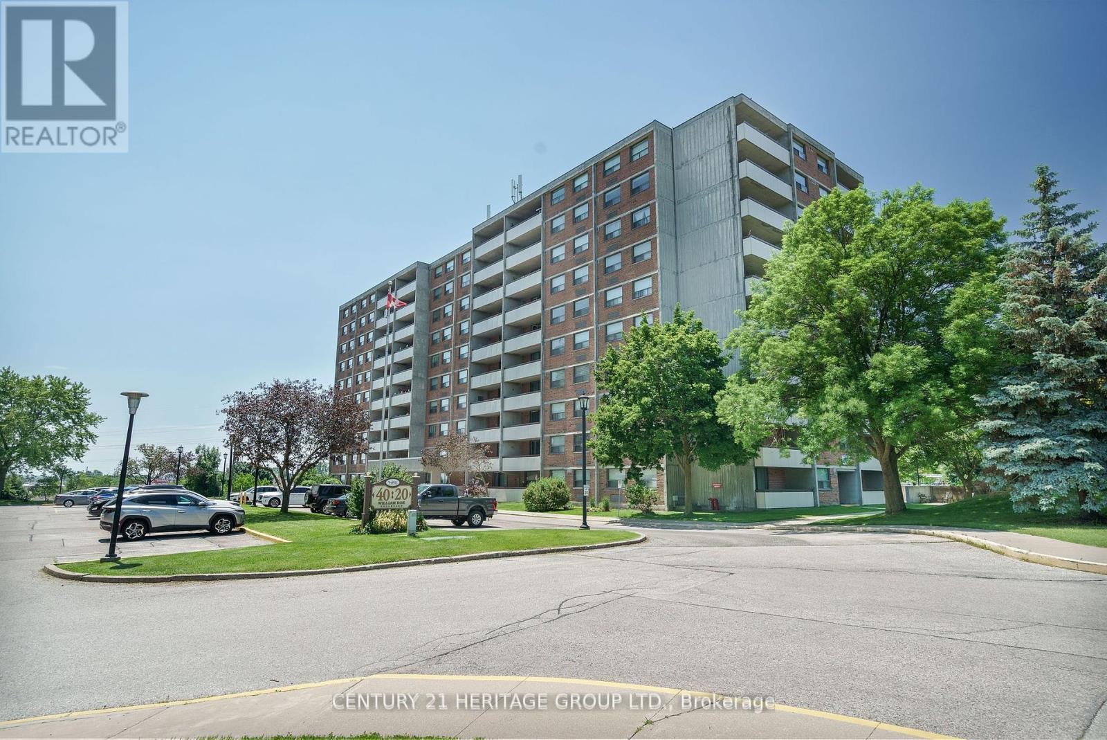 905 - 20 William Roe Boulevard, Newmarket (Central Newmarket), Ontario  L3Y 5V6 - Photo 1 - N9300608