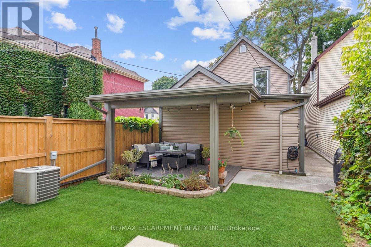 3 Nightingale Street, Hamilton (Landsdale), Ontario  L8L 1R5 - Photo 33 - X9300471