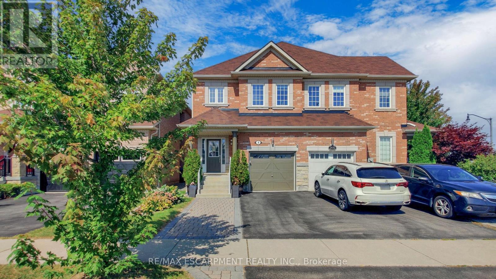 3 Dillon Drive, Brampton (Credit Valley), Ontario  L6X 3B6 - Photo 2 - W9300870