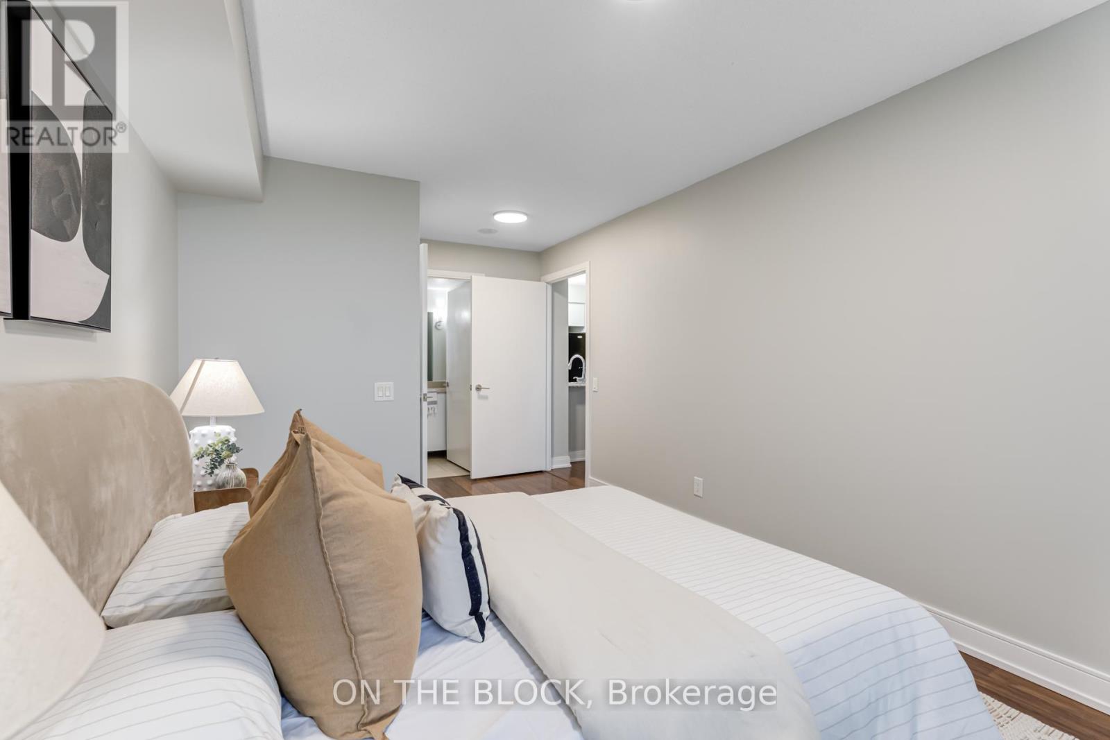 950 - 25 Viking Lane, Toronto (Islington-City Centre West), Ontario  M9B 0A1 - Photo 17 - W9301173