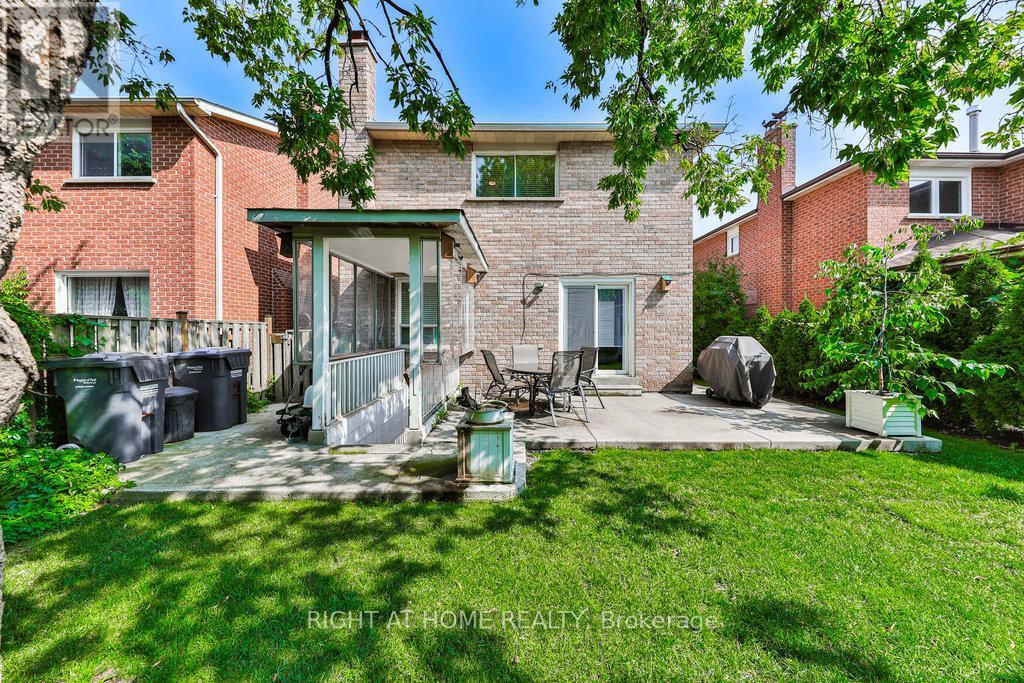 197 Vodden Street W, Brampton (Brampton West), Ontario  L6X 2W8 - Photo 5 - W9301433