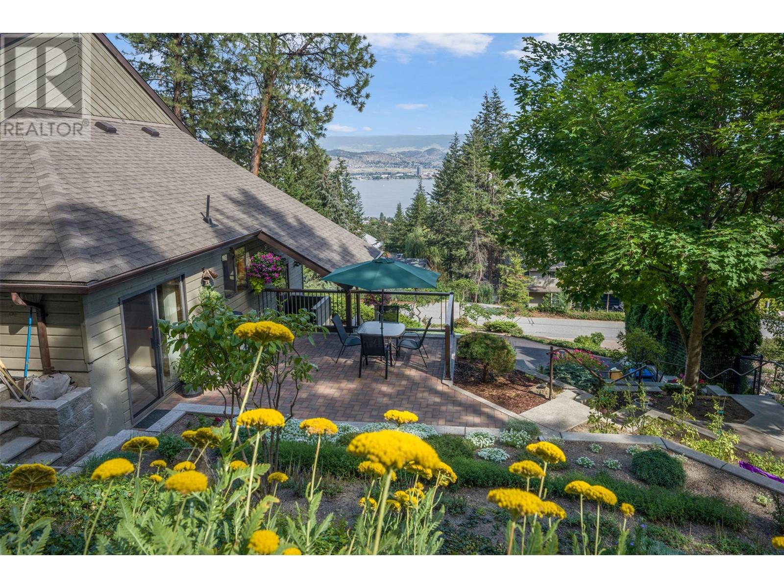 1614 Scott Crescent West Kelowna