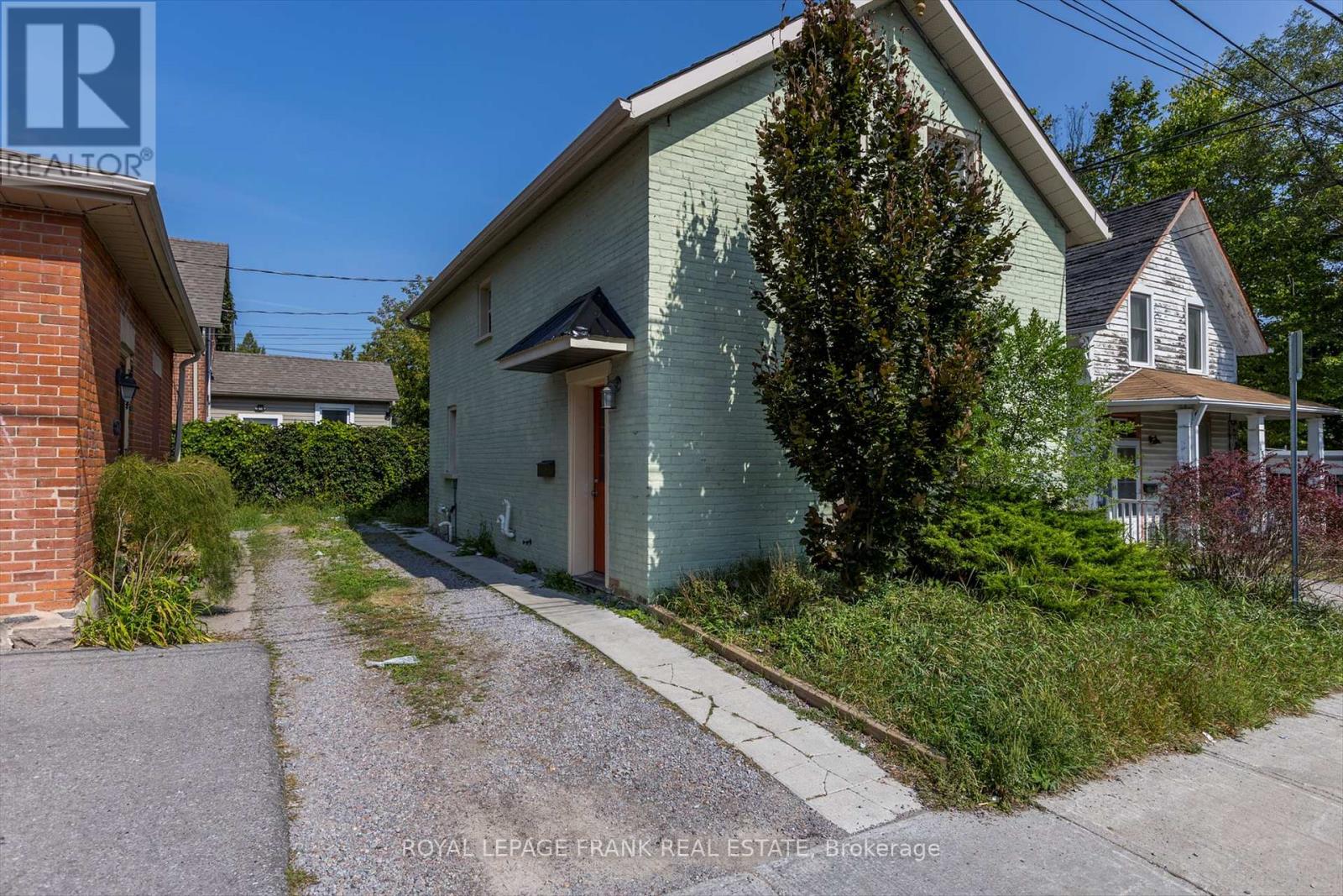 140 Antrim Street, Peterborough (Downtown), Ontario  K9H 3G3 - Photo 5 - X9301402