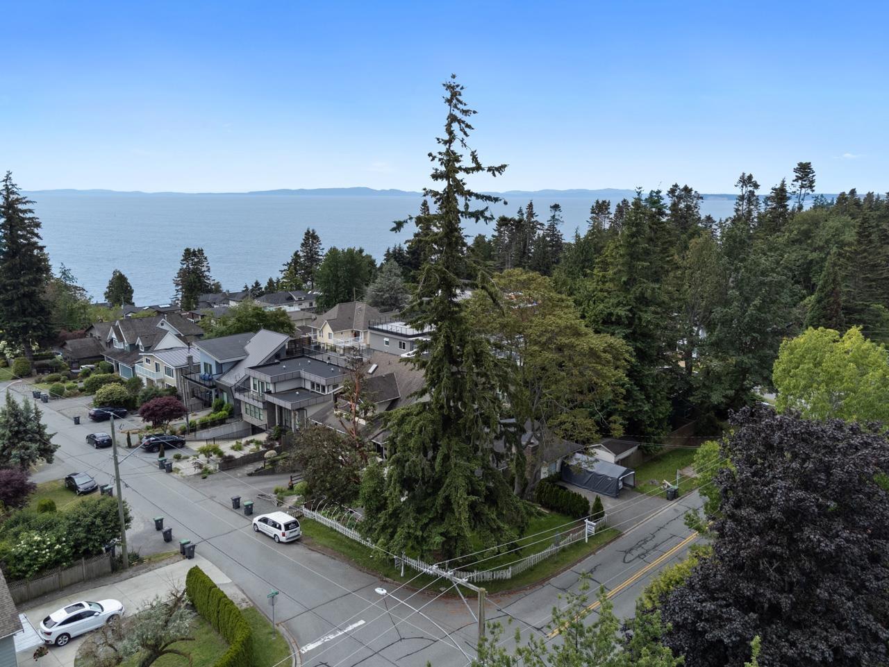 12946 Marine Drive, White Rock, British Columbia  V4A 1E2 - Photo 4 - R2921013