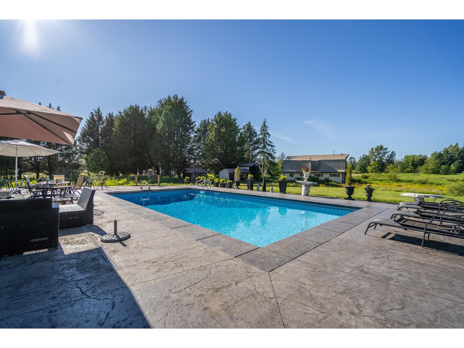 23939 8 Avenue, Langley, British Columbia  V2Z 2X8 - Photo 4 - R2921234