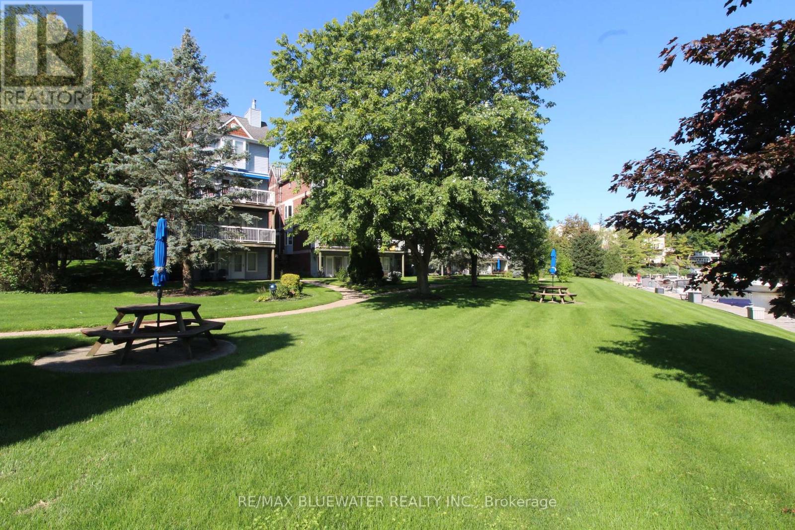 7 - 48 Ontario Street S, Lambton Shores (Grand Bend), Ontario  N0M 1T0 - Photo 31 - X9301609