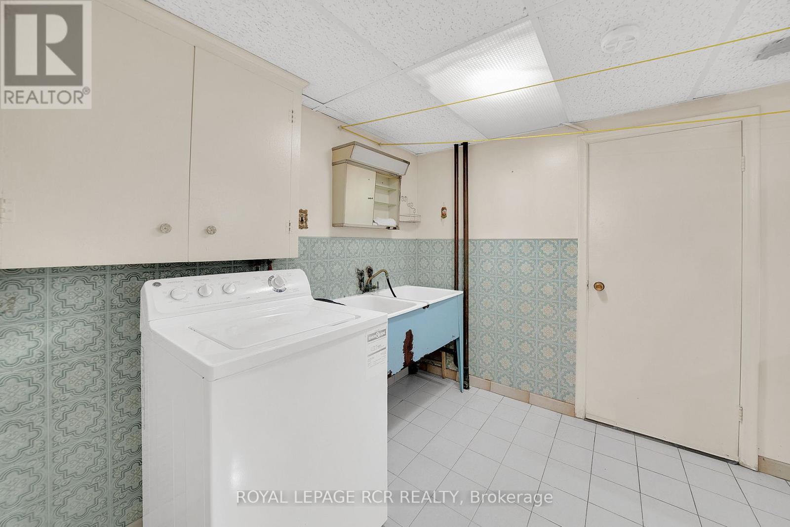 25 Yelland Street, Toronto (Humberlea-Pelmo Park), Ontario  M9N 3M3 - Photo 25 - W9301855