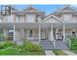 92 Martin Crossing Court NE, calgary, Alberta