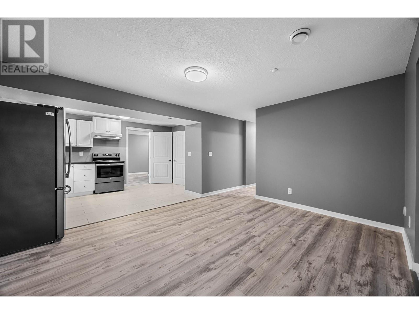 8960 Badger Drive, Kamloops, British Columbia  V2C 6V2 - Photo 28 - 180724