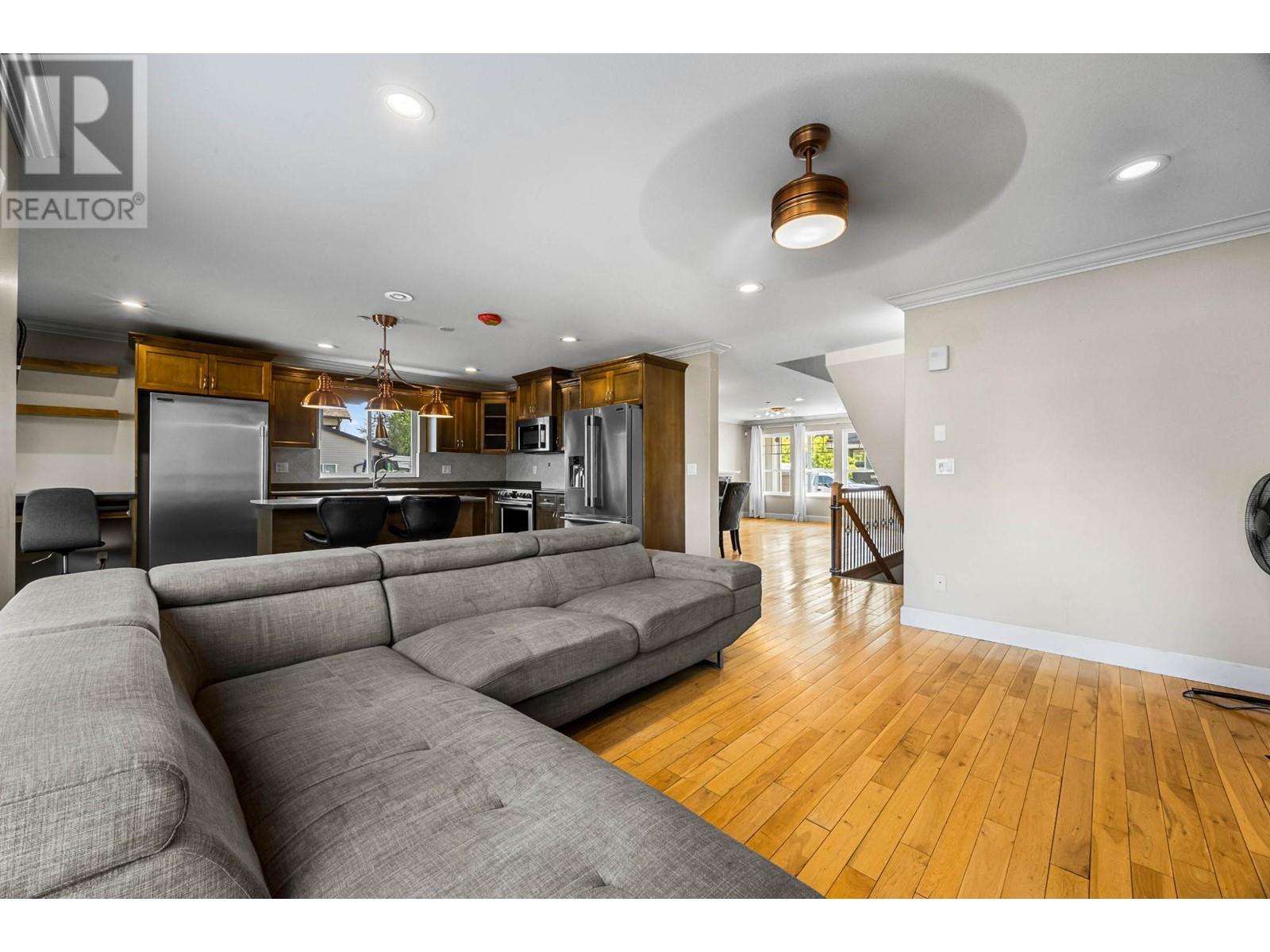 8960 Badger Drive, Kamloops, British Columbia  V2C 6V2 - Photo 5 - 180724