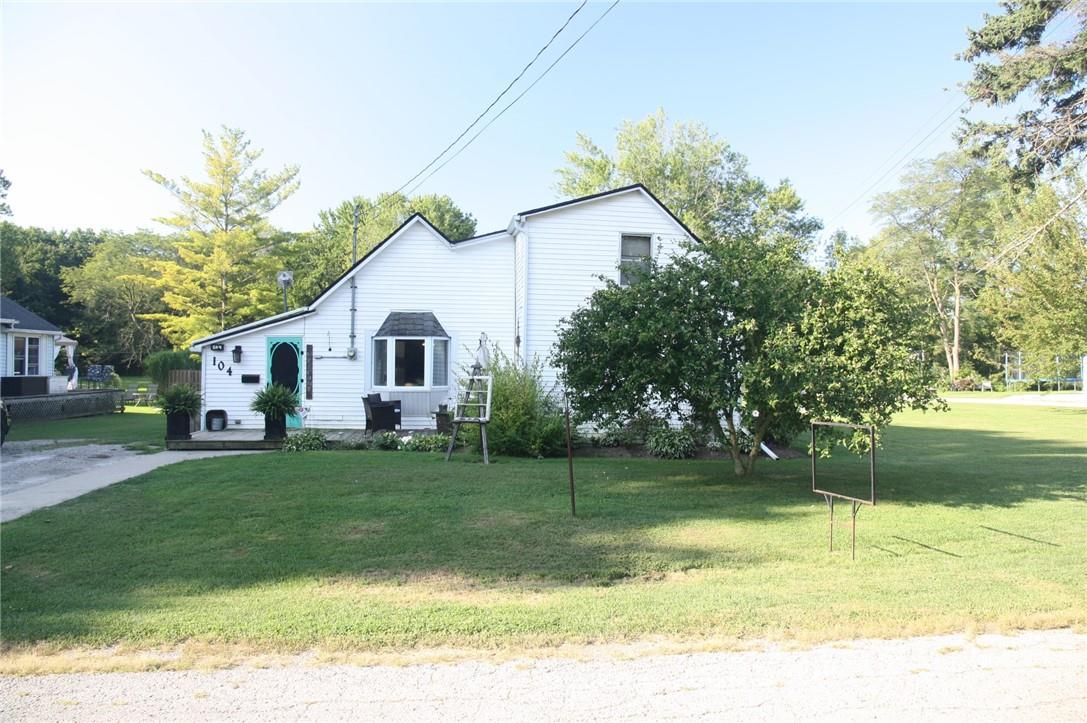 104 Smith Avenue, Dunnville, Ontario  N1A 3C6 - Photo 4 - H4205740