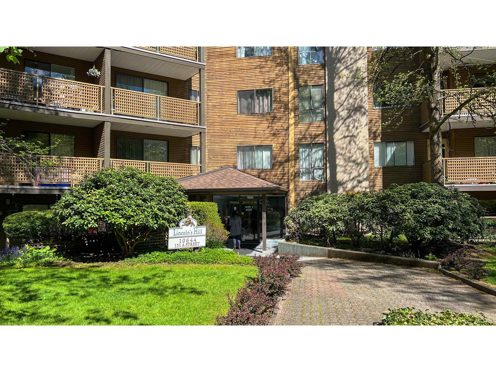 Property at 406 10644 151A STREET image 2