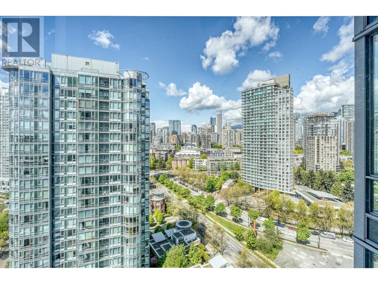 Listing Picture 17 of 30 : 2208 1033 MARINASIDE CRESCENT, Vancouver / 溫哥華 - 魯藝地產 Yvonne Lu Group - MLS Medallion Club Member