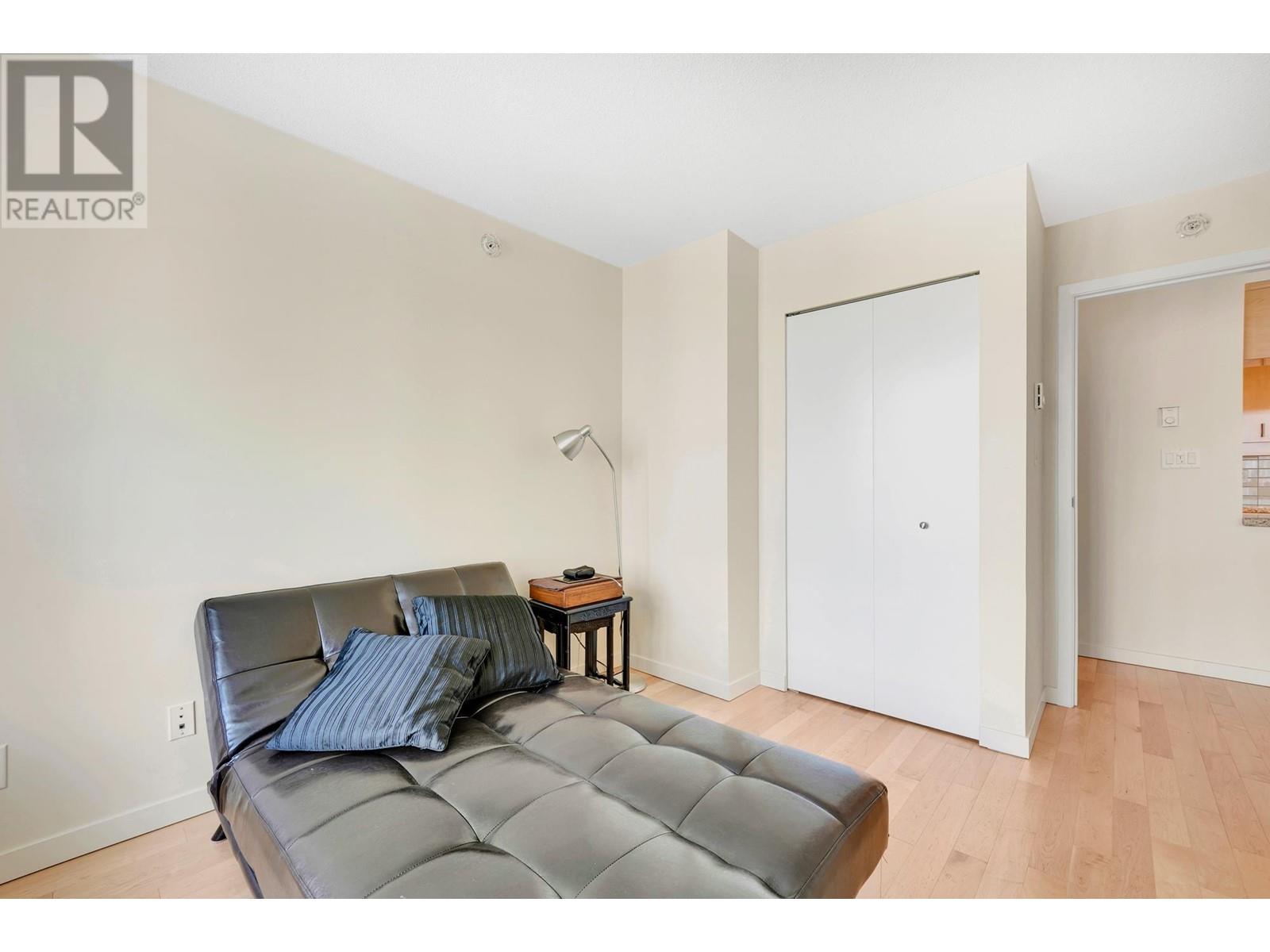 Listing Picture 20 of 30 : 2208 1033 MARINASIDE CRESCENT, Vancouver / 溫哥華 - 魯藝地產 Yvonne Lu Group - MLS Medallion Club Member