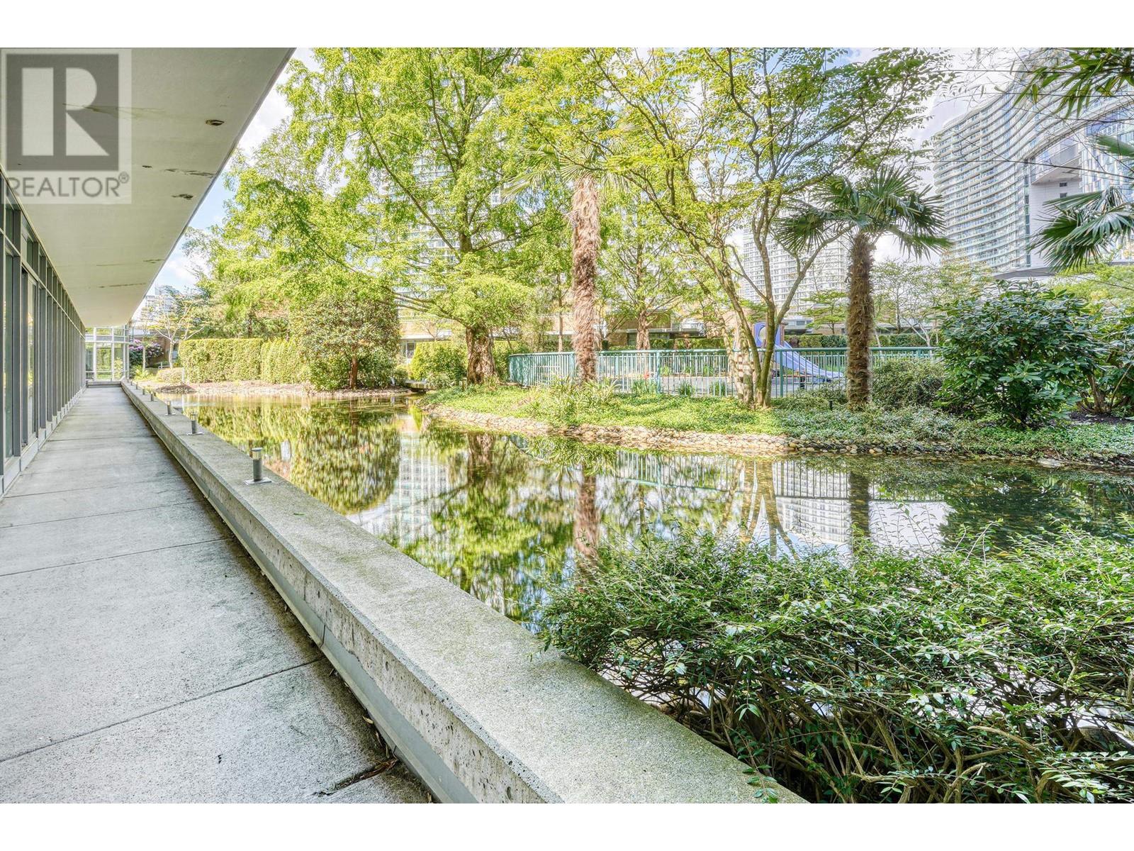 Listing Picture 23 of 30 : 2208 1033 MARINASIDE CRESCENT, Vancouver / 溫哥華 - 魯藝地產 Yvonne Lu Group - MLS Medallion Club Member