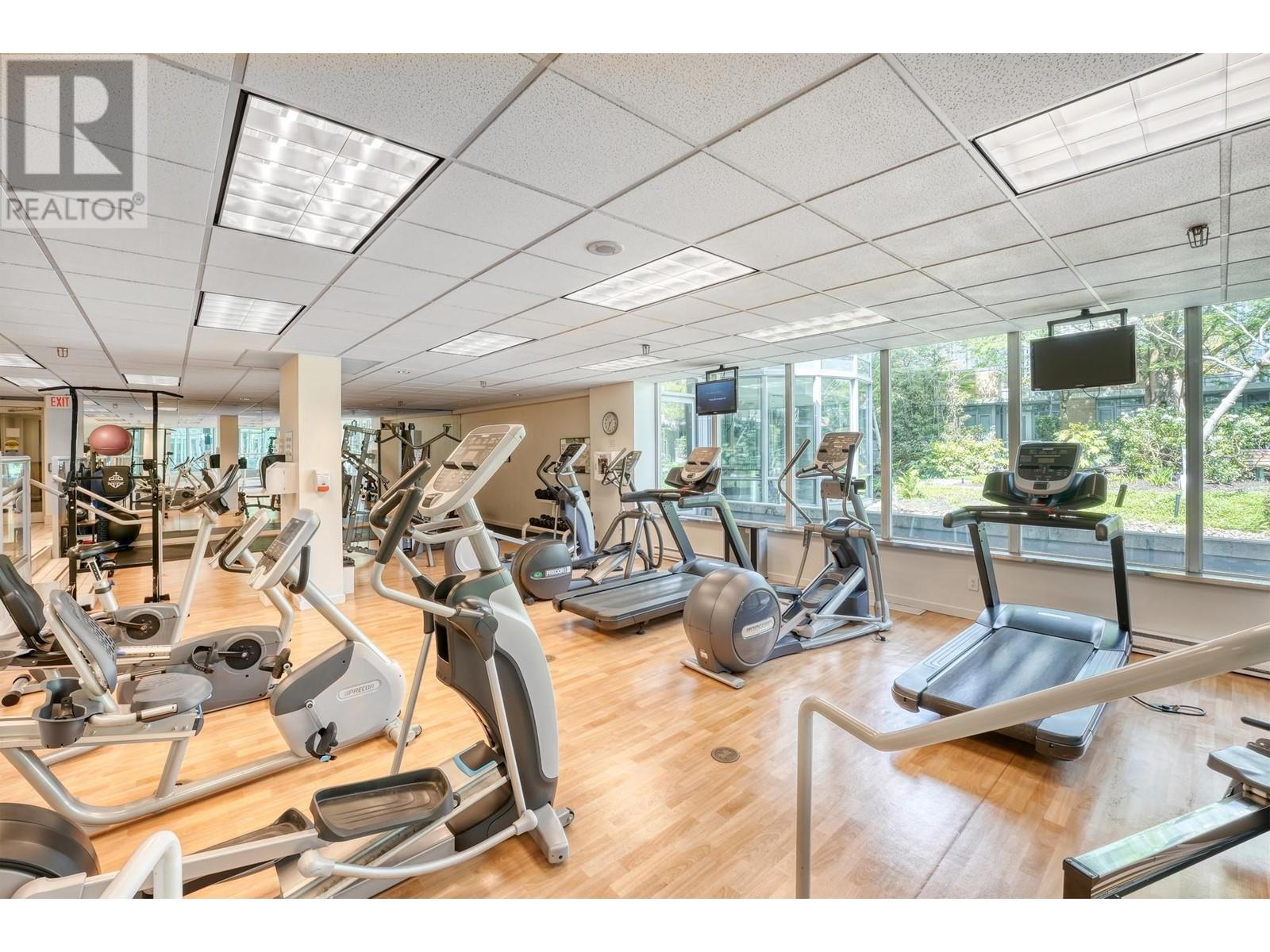 Listing Picture 25 of 30 : 2208 1033 MARINASIDE CRESCENT, Vancouver / 溫哥華 - 魯藝地產 Yvonne Lu Group - MLS Medallion Club Member