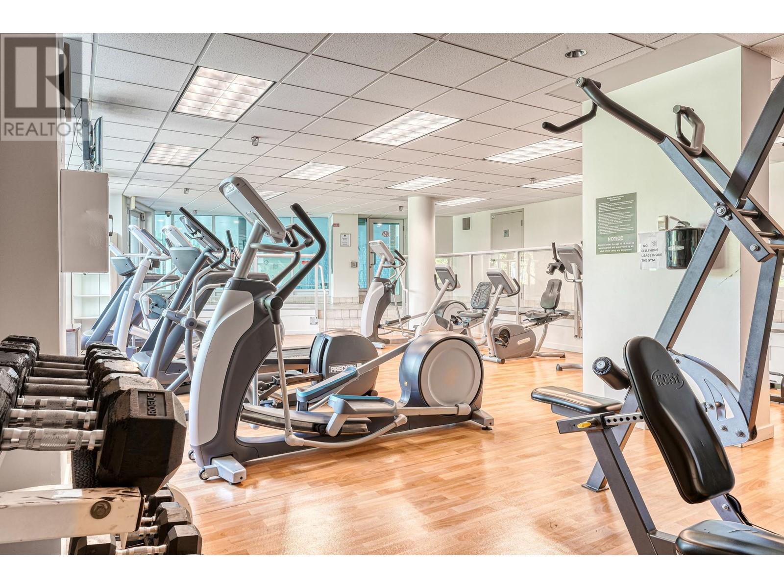 Listing Picture 26 of 30 : 2208 1033 MARINASIDE CRESCENT, Vancouver / 溫哥華 - 魯藝地產 Yvonne Lu Group - MLS Medallion Club Member