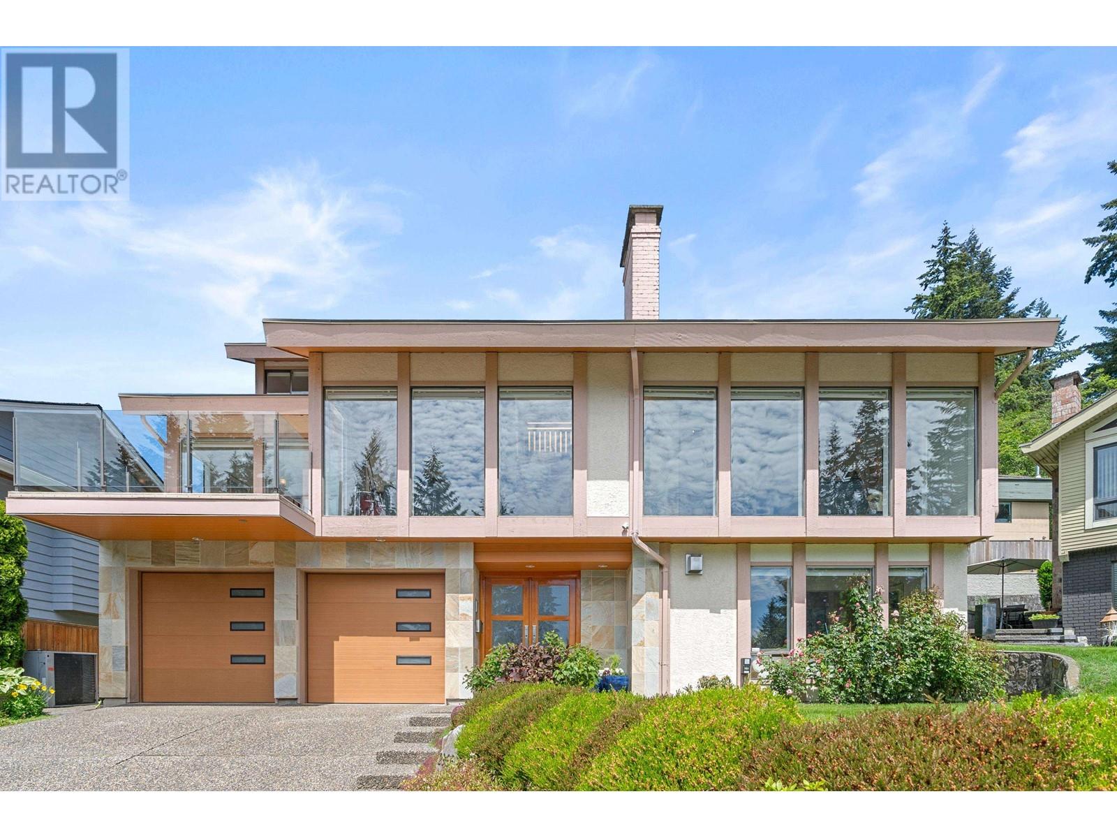 2966 DRESDEN WAY, north vancouver, British Columbia