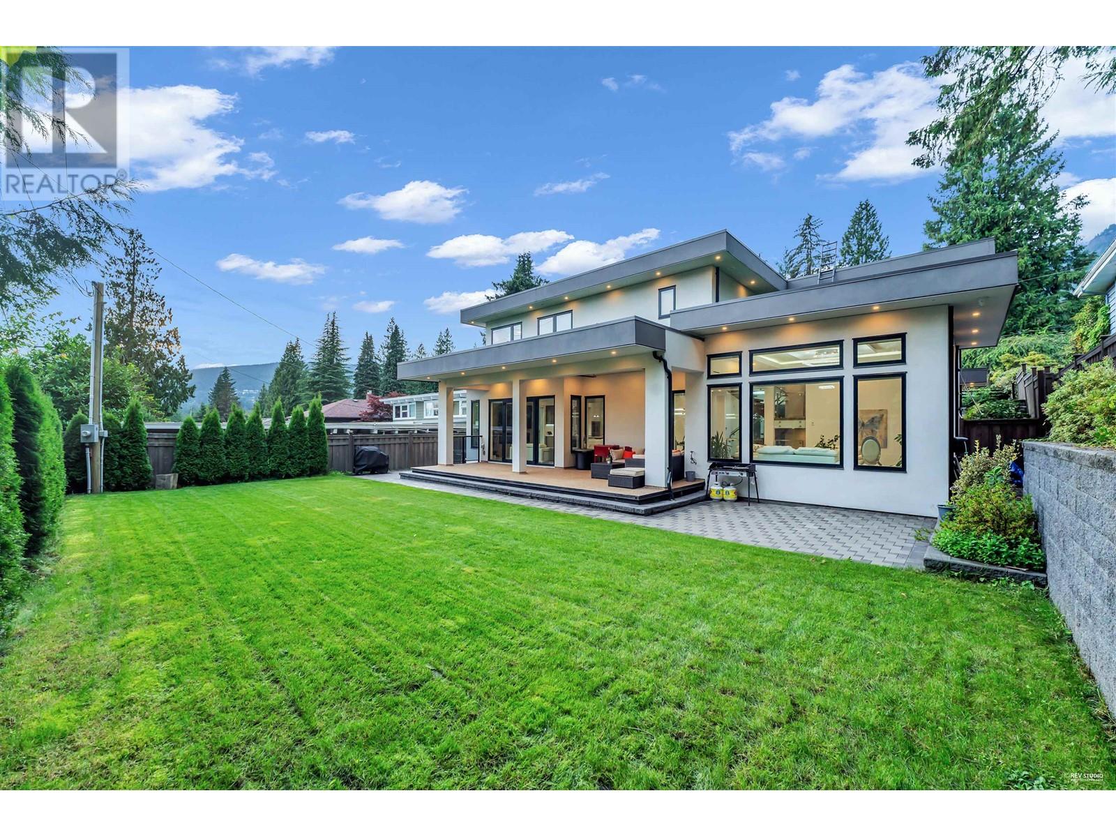 929 CANYON BOULEVARD