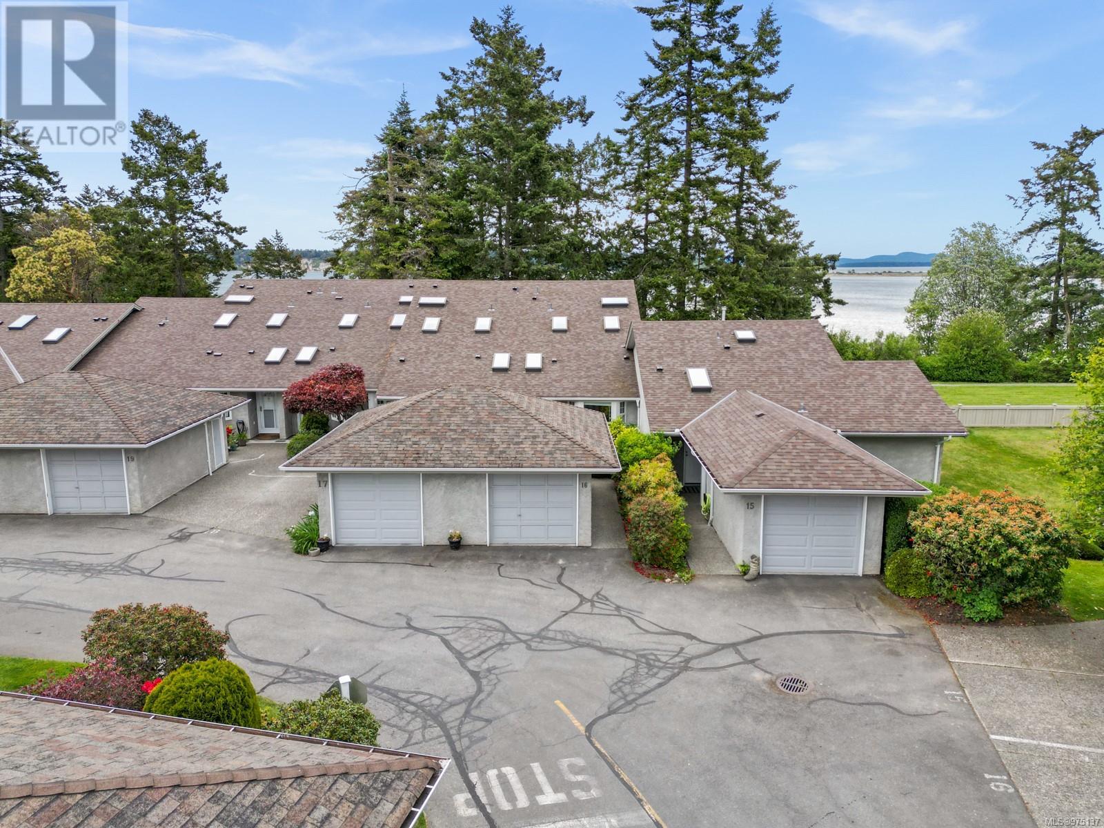 16 2600 Ferguson Rd, Central Saanich, British Columbia  V8M 2C1 - Photo 1 - 975137