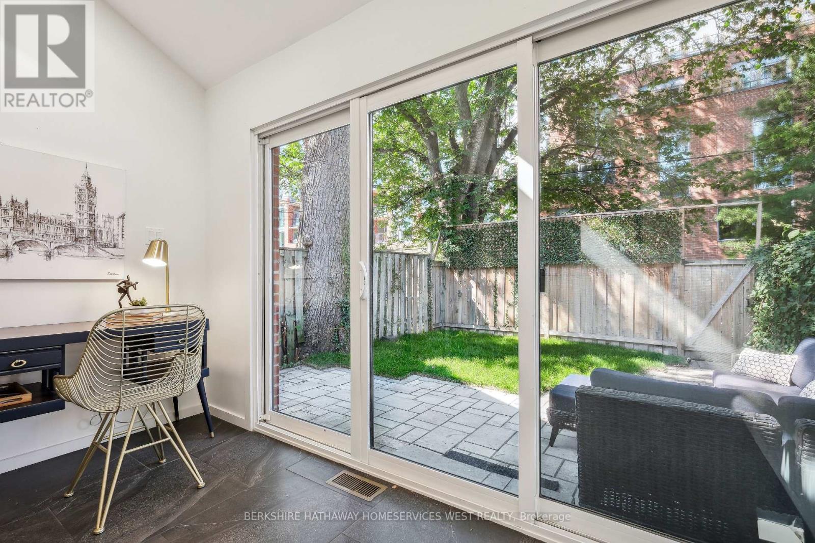 18 Earnbridge Street, Toronto (Roncesvalles), Ontario  M6K 1N3 - Photo 16 - W9302075