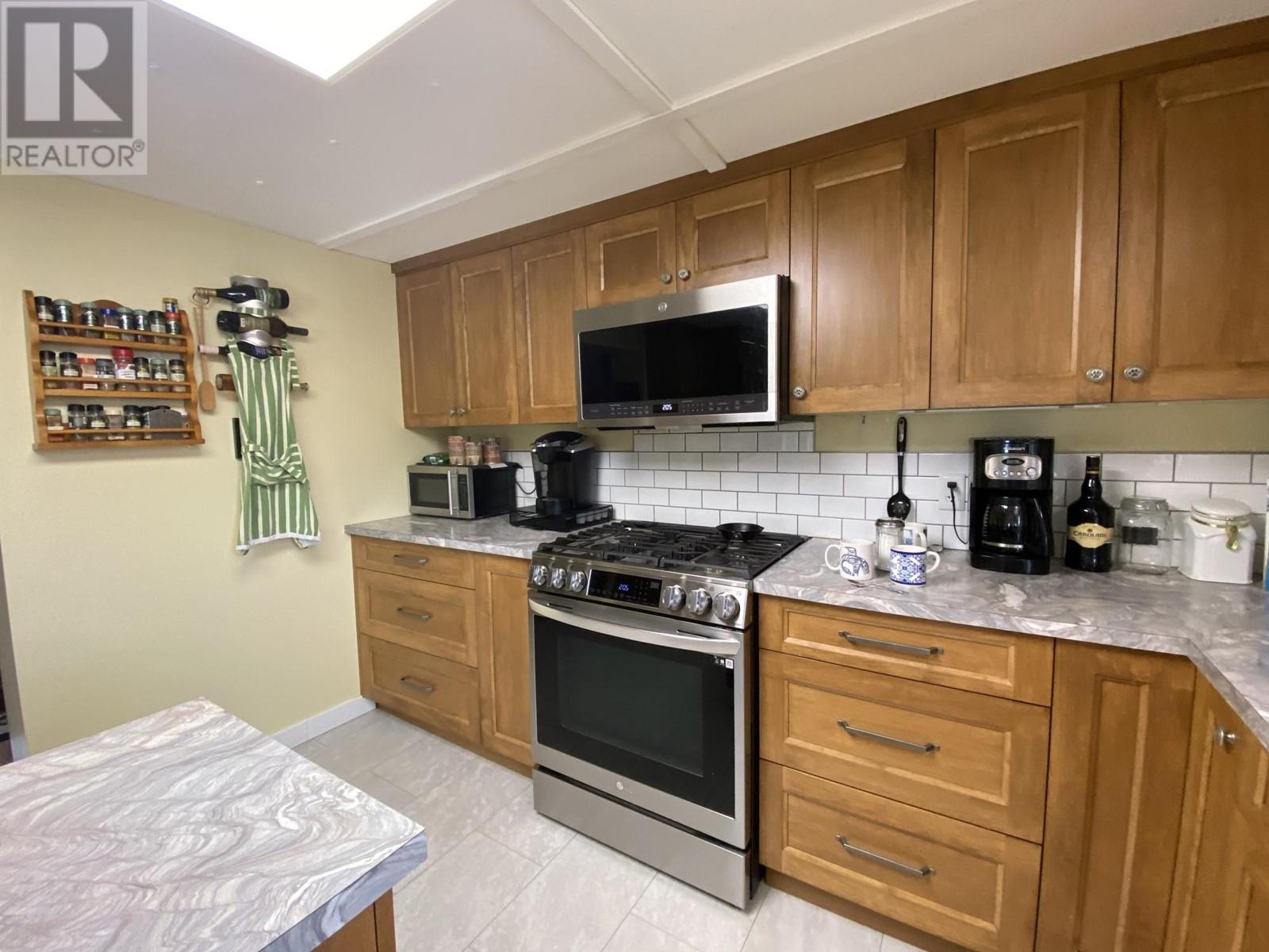 9661 Highway 97 C, Merritt, British Columbia  V1K 1M6 - Photo 10 - 180157
