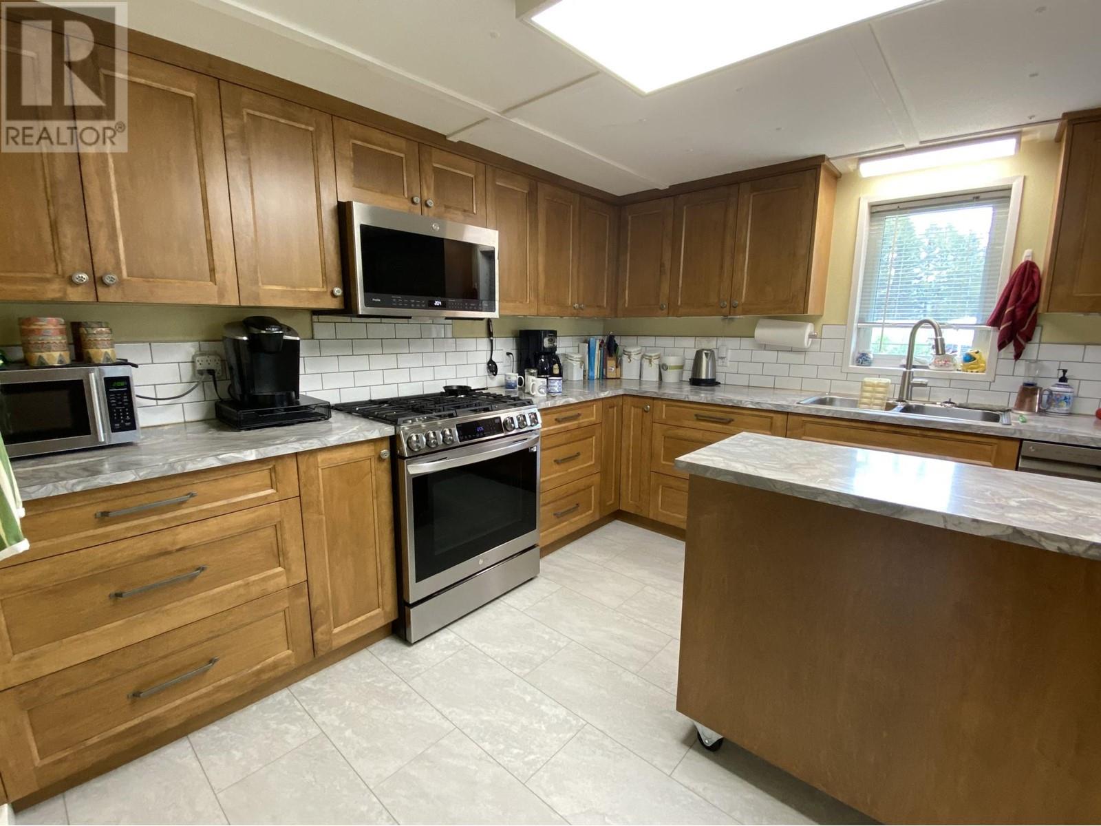 9661 Highway 97 C, Merritt, British Columbia  V1K 1M6 - Photo 7 - 180157
