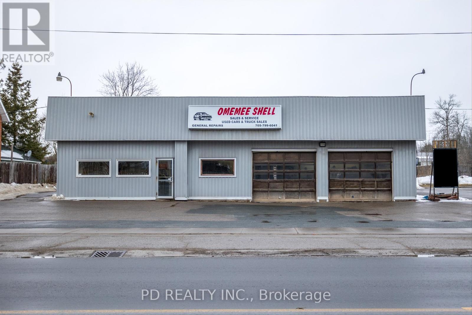 73 KING STREET E, Kawartha Lakes, Ontario