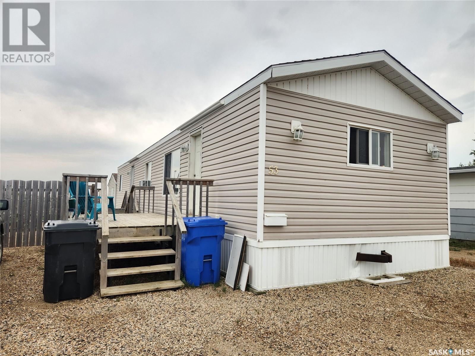 53 106 1st AVENUE SW, Weyburn, Saskatchewan