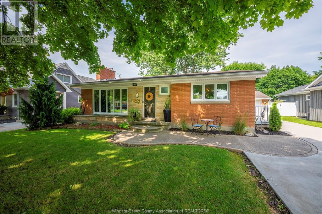 23 CHESTNUT DRIVE, wallaceburg, Ontario