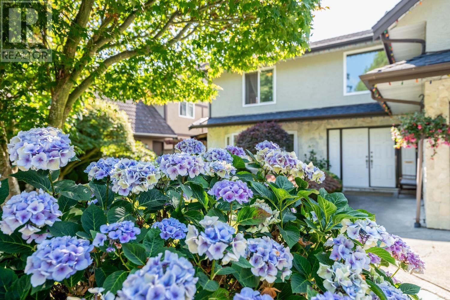 Listing Picture 2 of 36 : 10495 YARMISH DRIVE, Richmond / 烈治文 - 魯藝地產 Yvonne Lu Group - MLS Medallion Club Member