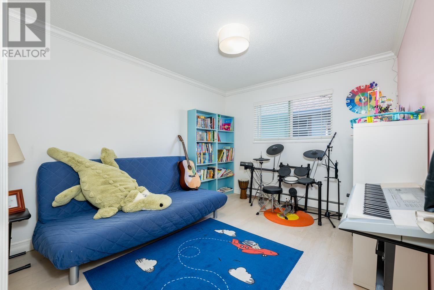 Listing Picture 29 of 36 : 10495 YARMISH DRIVE, Richmond / 烈治文 - 魯藝地產 Yvonne Lu Group - MLS Medallion Club Member