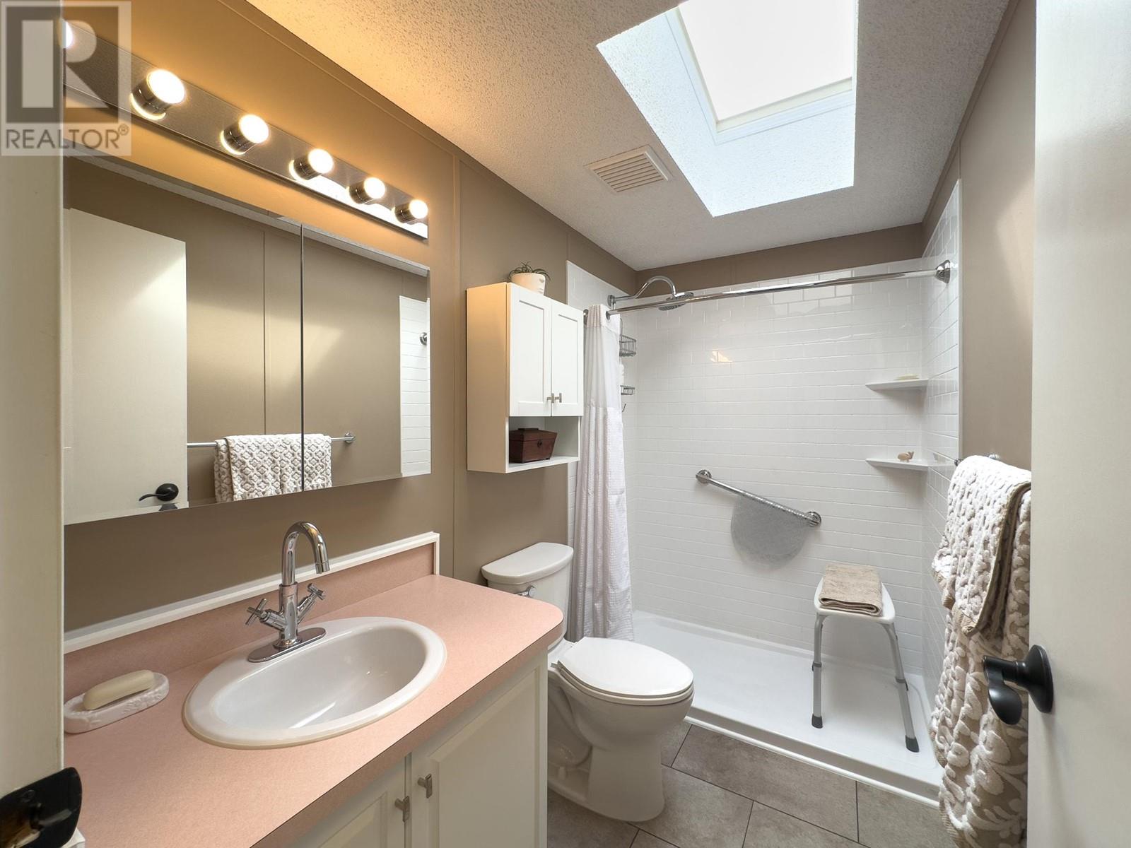 34-2401 Ord Rd, Kamloops, British Columbia  V2B 7V8 - Photo 24 - 180738