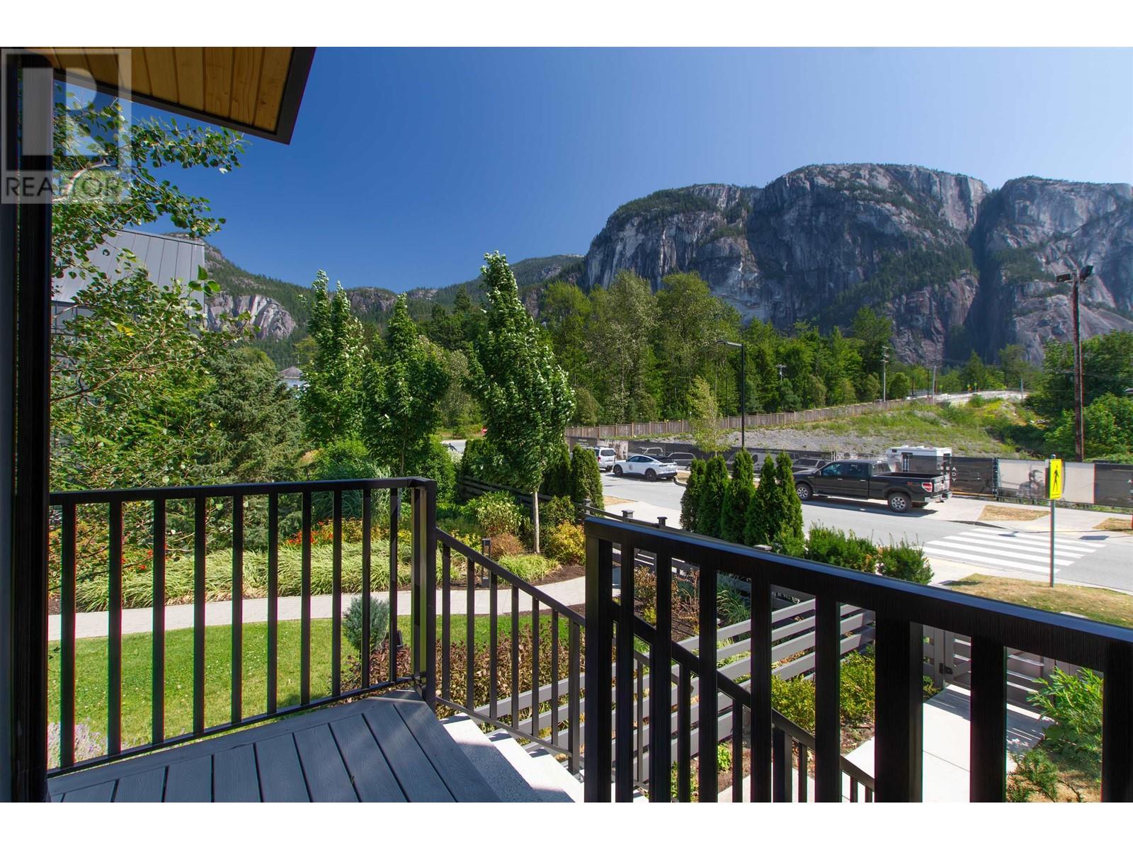 1376 Peakside Place, Squamish, British Columbia  V8B 1A8 - Photo 2 - R2921787