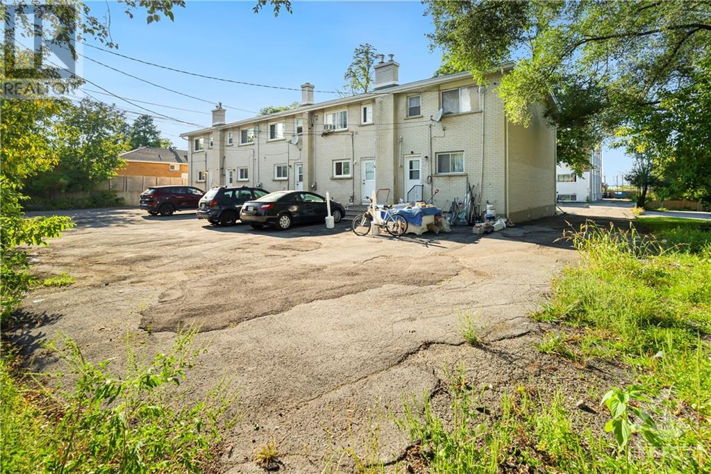 1482 Morisset AvenueOttawa, Ontario  K1Z 8H5 - Photo 2 - X9517867