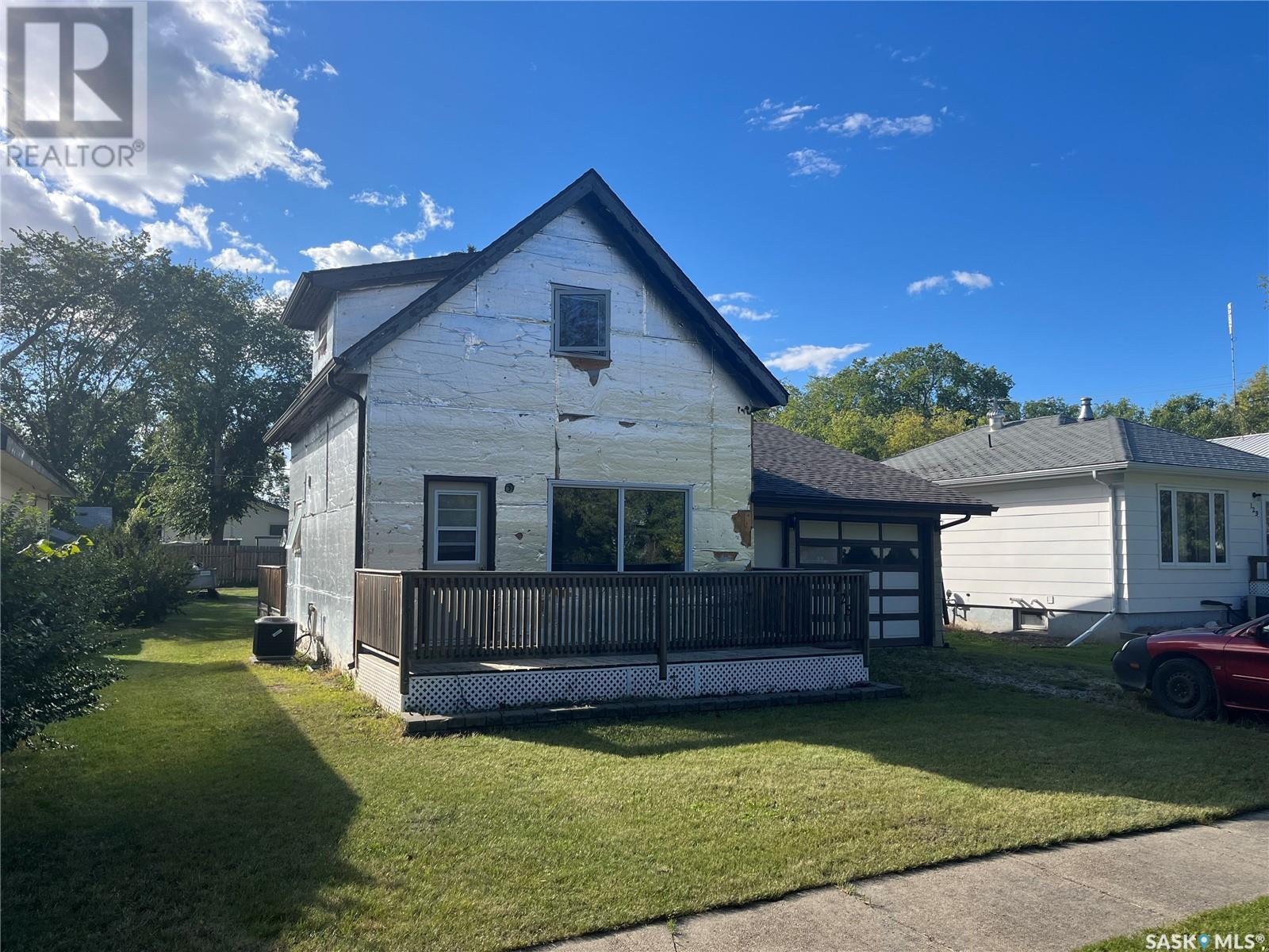 125 2nd STREET NW, wadena, Saskatchewan