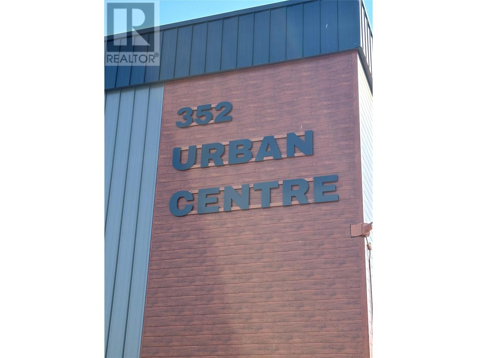 352 Winnipeg Street Unit# 204, Penticton, British Columbia  V2A 5M5 - Photo 2 - 201867
