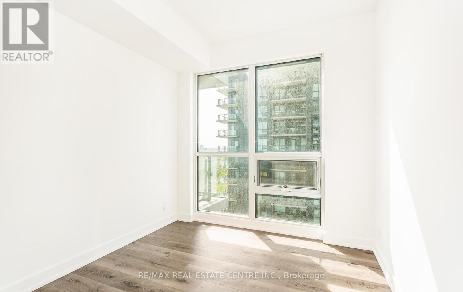 2208 - 2212 Lakeshore Road W, Toronto (Mimico), Ontario  M8V 0C2 - Photo 21 - W9302744