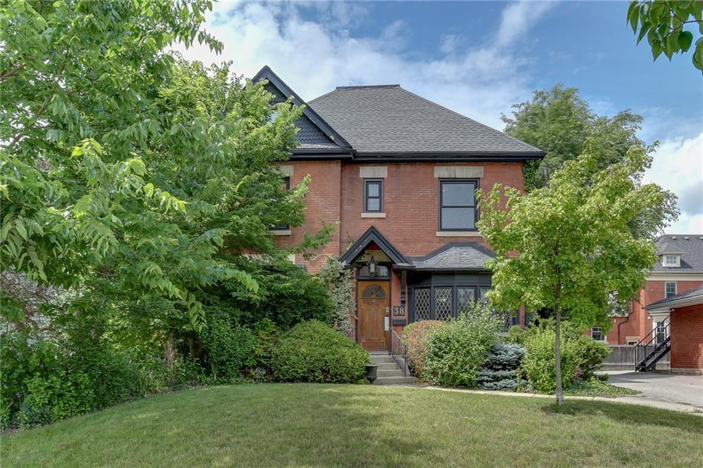 38 Grosvenor Street, London, Ontario  N6A 1Y5 - Photo 1 - H4205847