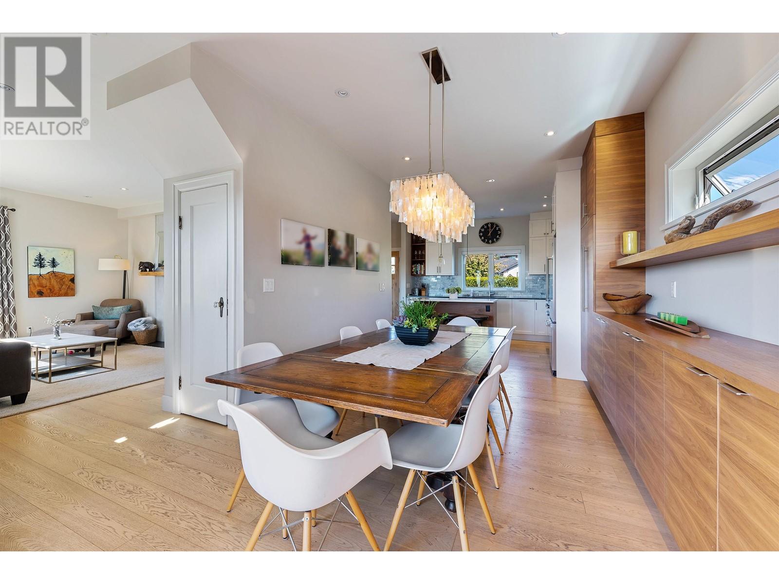 747 E 6th Street, North Vancouver, British Columbia V7L 1R5 - Photo 12 - R2921638