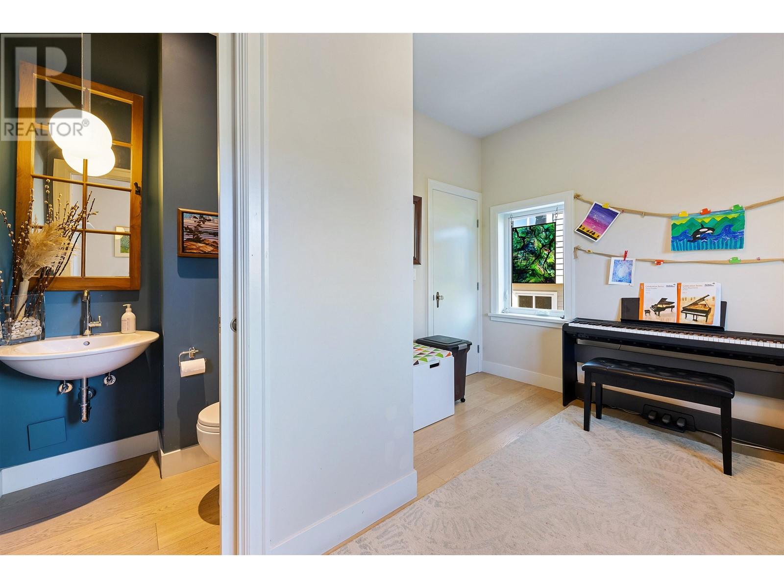 747 E 6th Street, North Vancouver, British Columbia V7L 1R5 - Photo 27 - R2921638