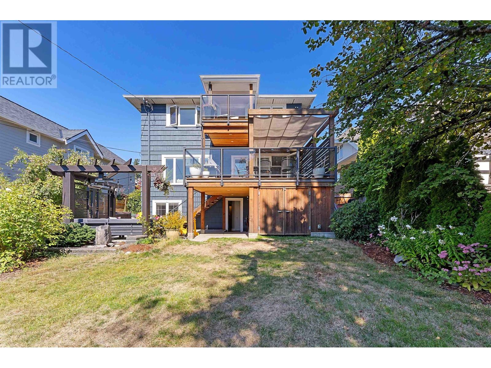747 E 6th Street, North Vancouver, British Columbia V7L 1R5 - Photo 3 - R2921638