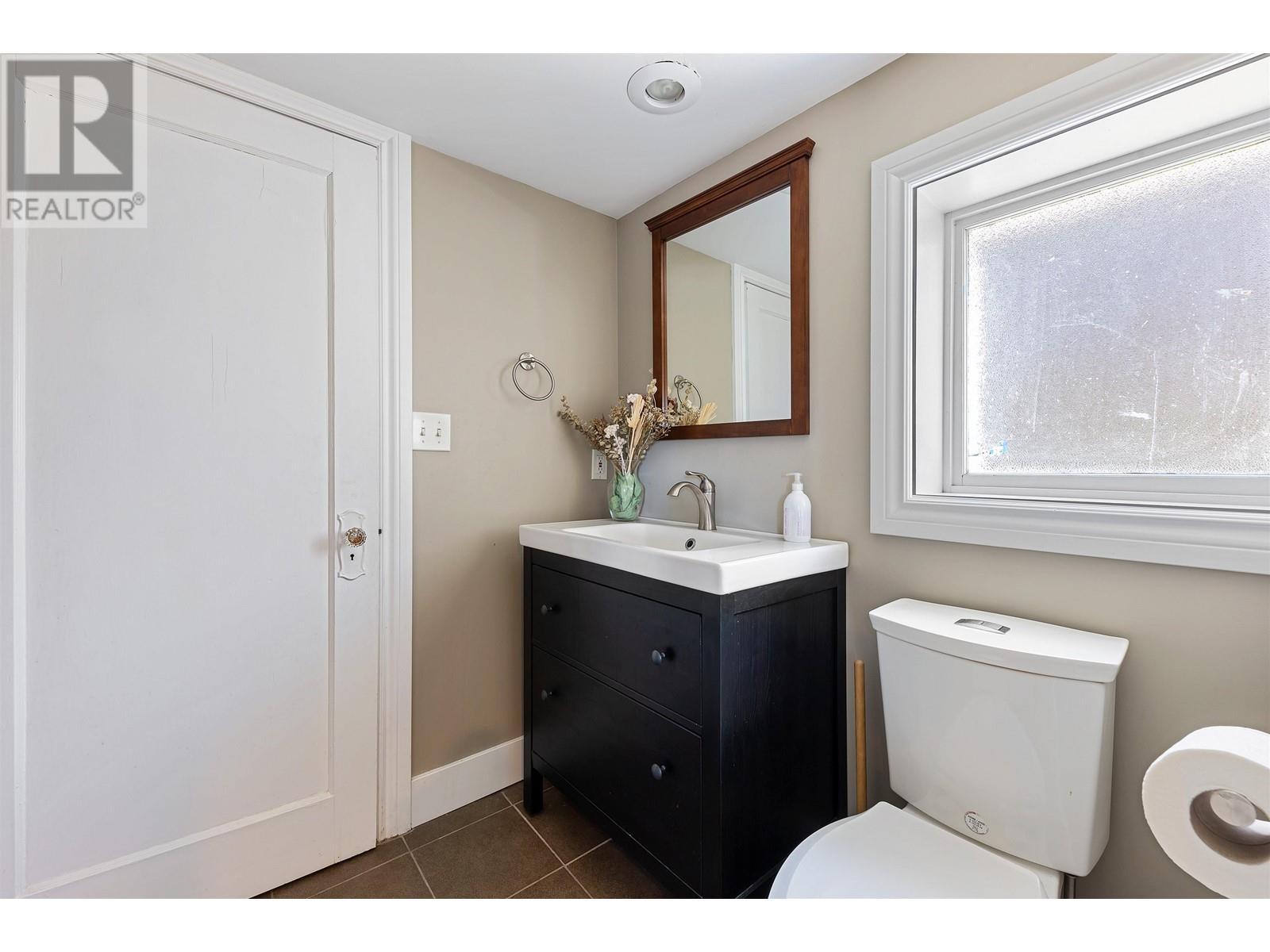 747 E 6th Street, North Vancouver, British Columbia V7L 1R5 - Photo 30 - R2921638